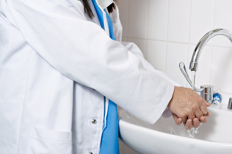 Análise de Água e Limpeza de Caixa d’ Água: Itens essenciais para um ambiente hospitalar seguro!